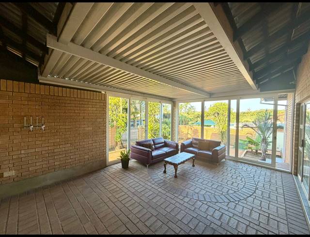 3 BEDROOM FREEHOLD FOR SALE IN MEER EN SEE